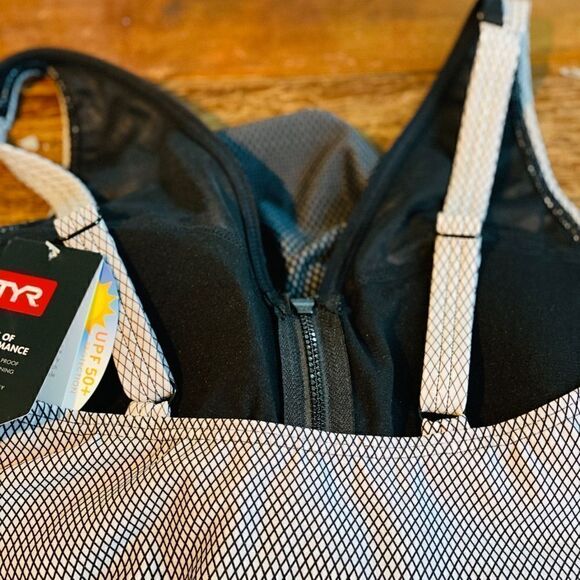 TYR Fishnet V Neck Zip Control-fit one piece swimsuit - Picture 5 of 7